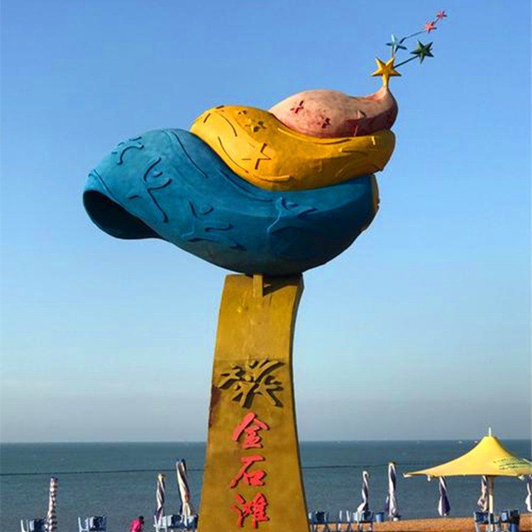 人工合成贝壳材料与天然贝壳相比，在雕塑创作中有哪些应用优势