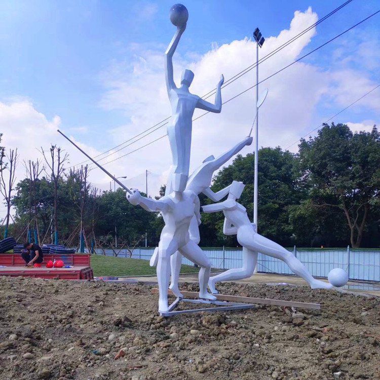 体育运动主题雕塑 踢足球抽象人物雕塑 校园跑步摆件 雕塑制作厂家直销 (1)