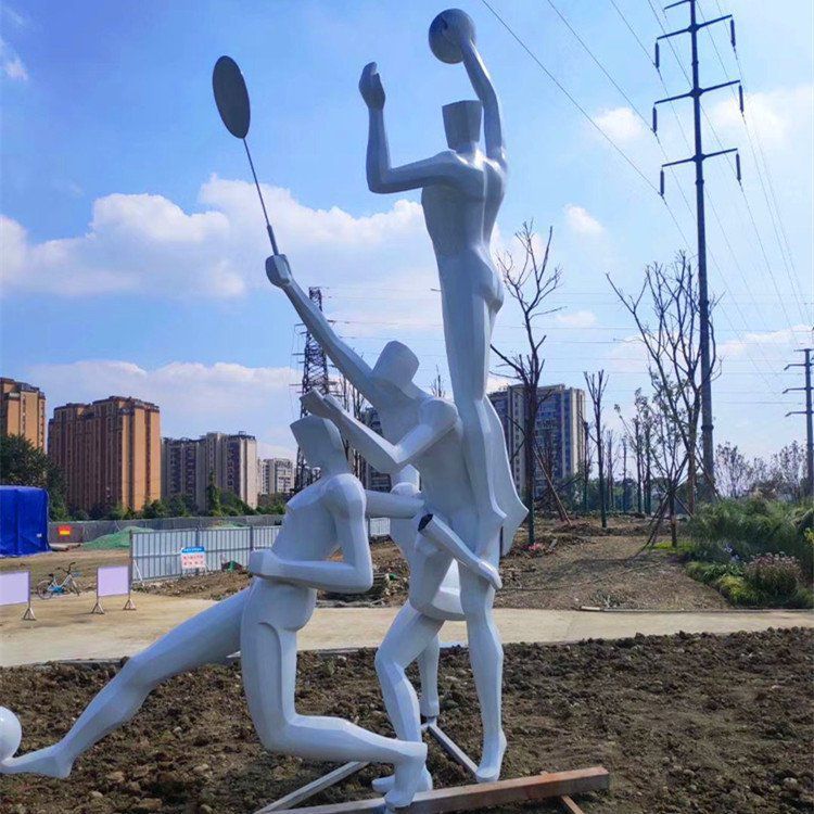 体育运动主题雕塑 踢足球抽象人物雕塑 校园跑步摆件 雕塑制作厂家直销 (4)